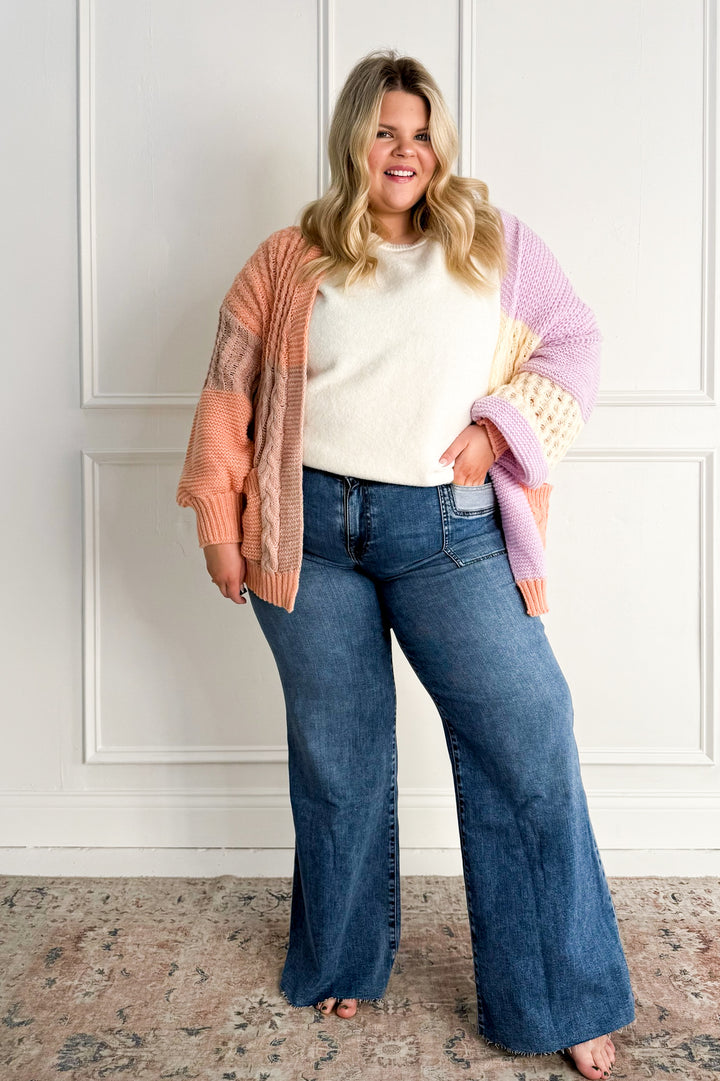 Colorblock Sweater Curvy Cardigan