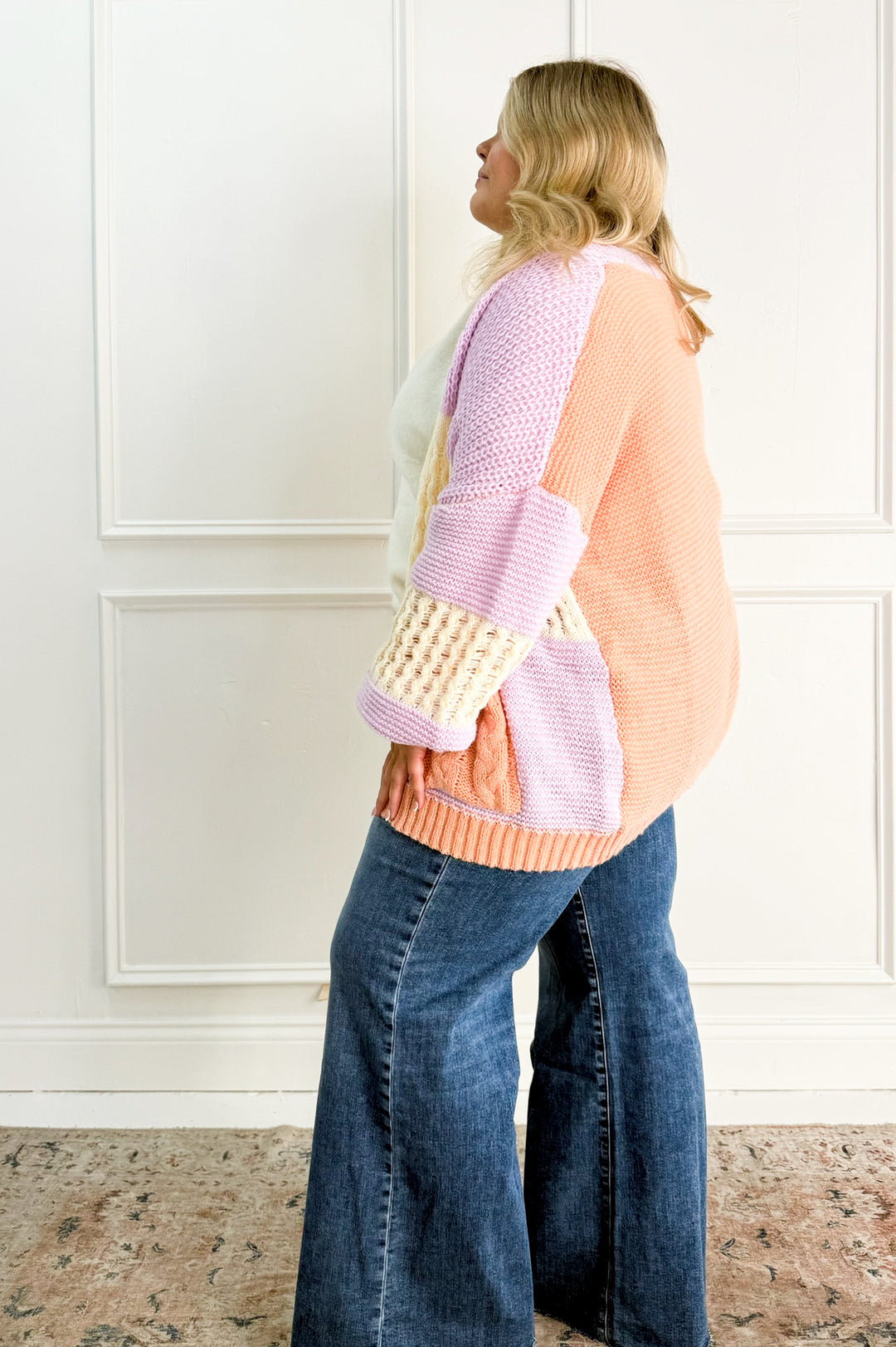 Colorblock Sweater Curvy Cardigan