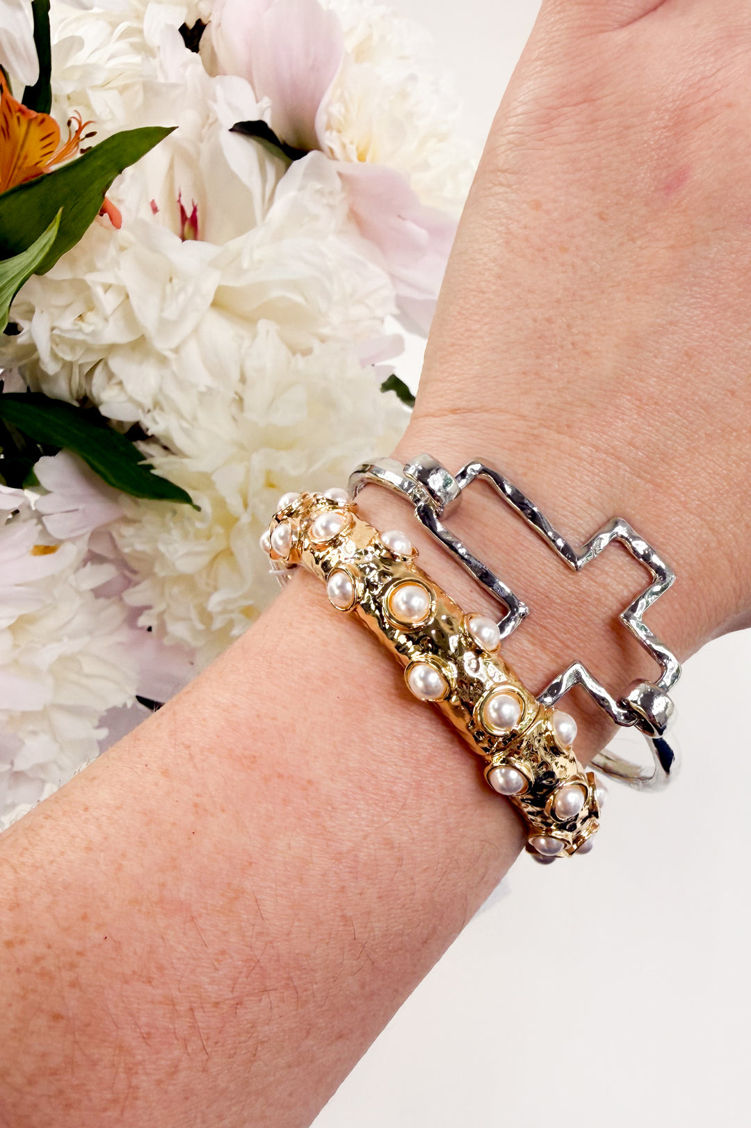 Pearl Luxe Statement Bracelet
