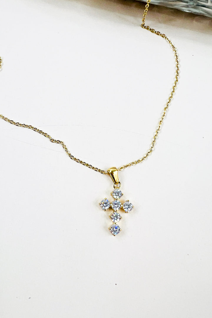Raimon 18K Gold Non-Tarnish Dainty Cross Necklace
