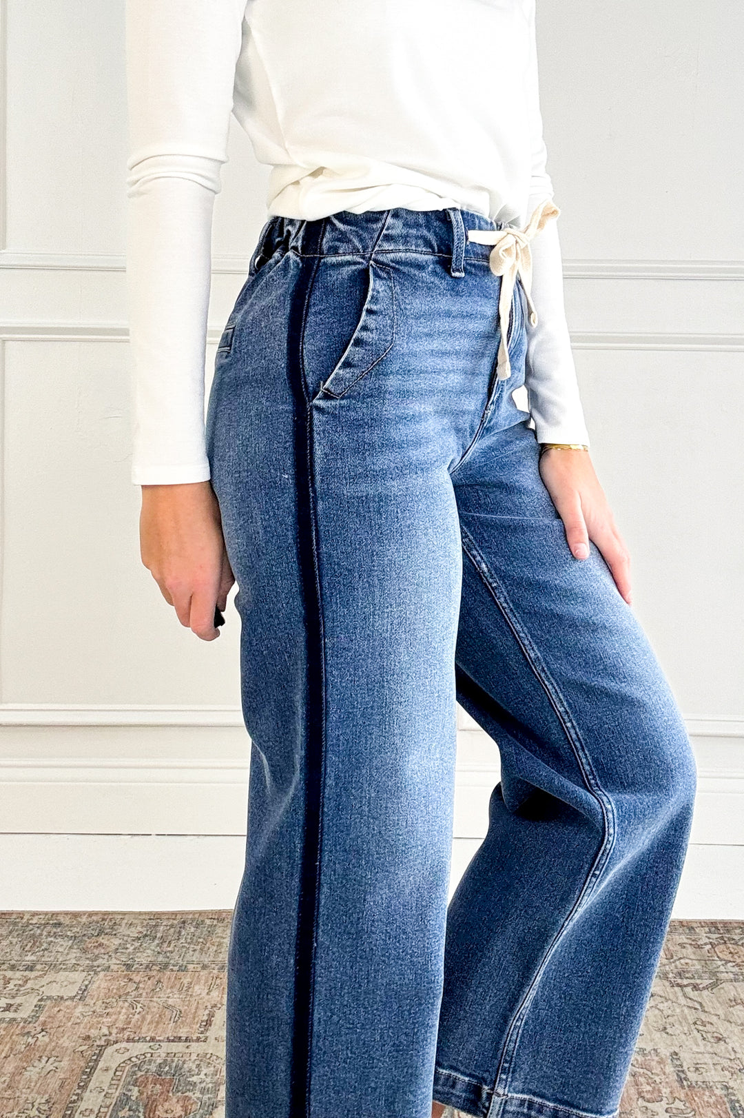 Risen Elastic Band High Rise Cropped Wide Jeans