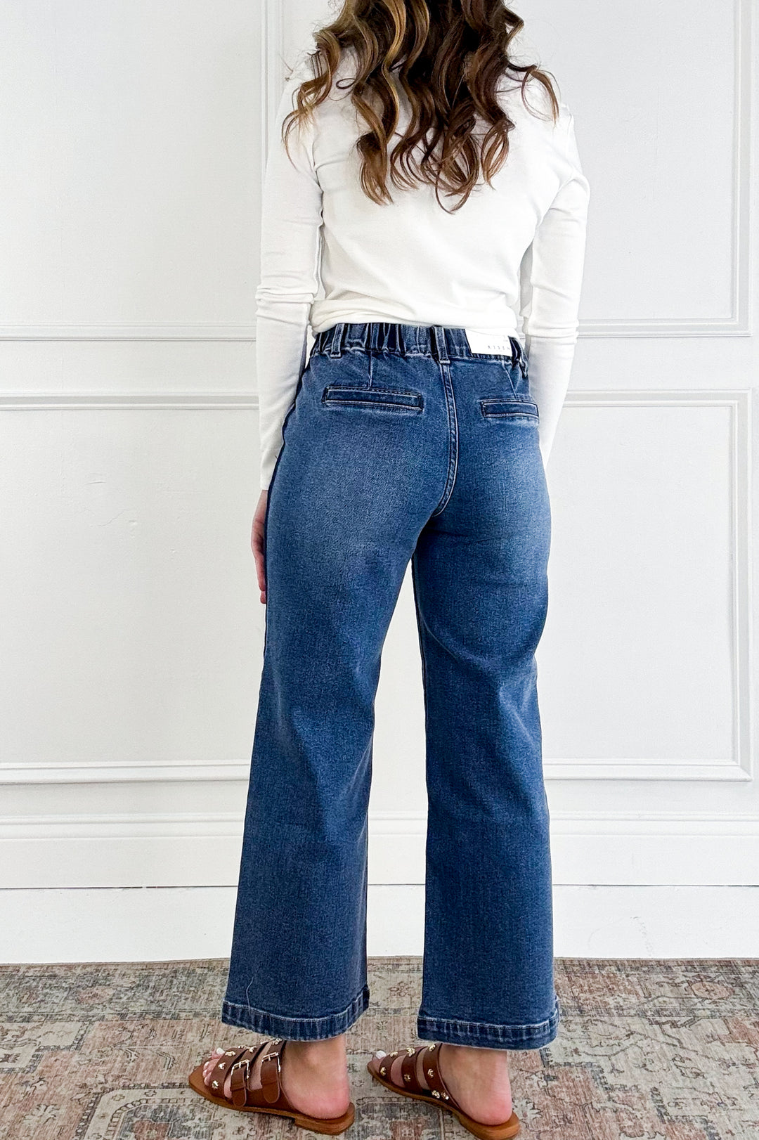 Risen Elastic Band High Rise Cropped Wide Jeans