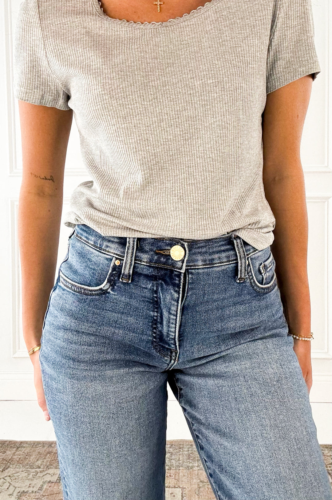 Rib Knit Sweetheart Neck T Shirt