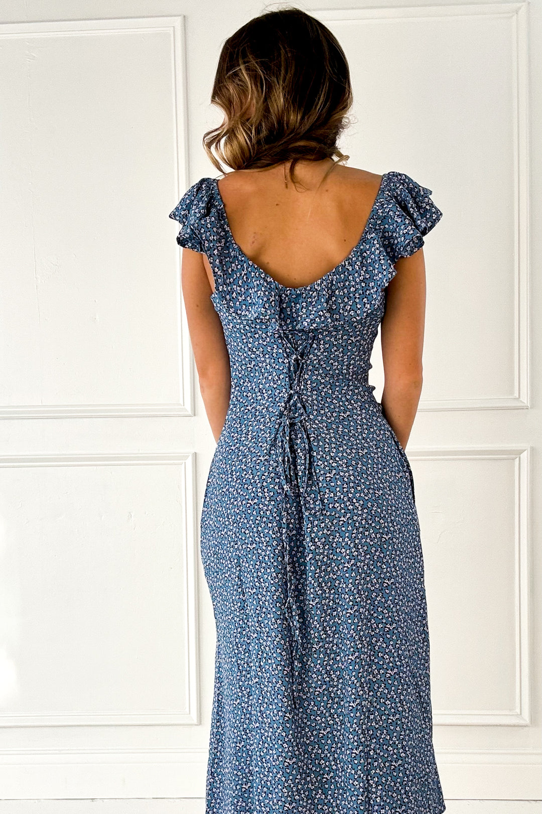 Vintage Ditsy Print Ruffled Midi Dress
