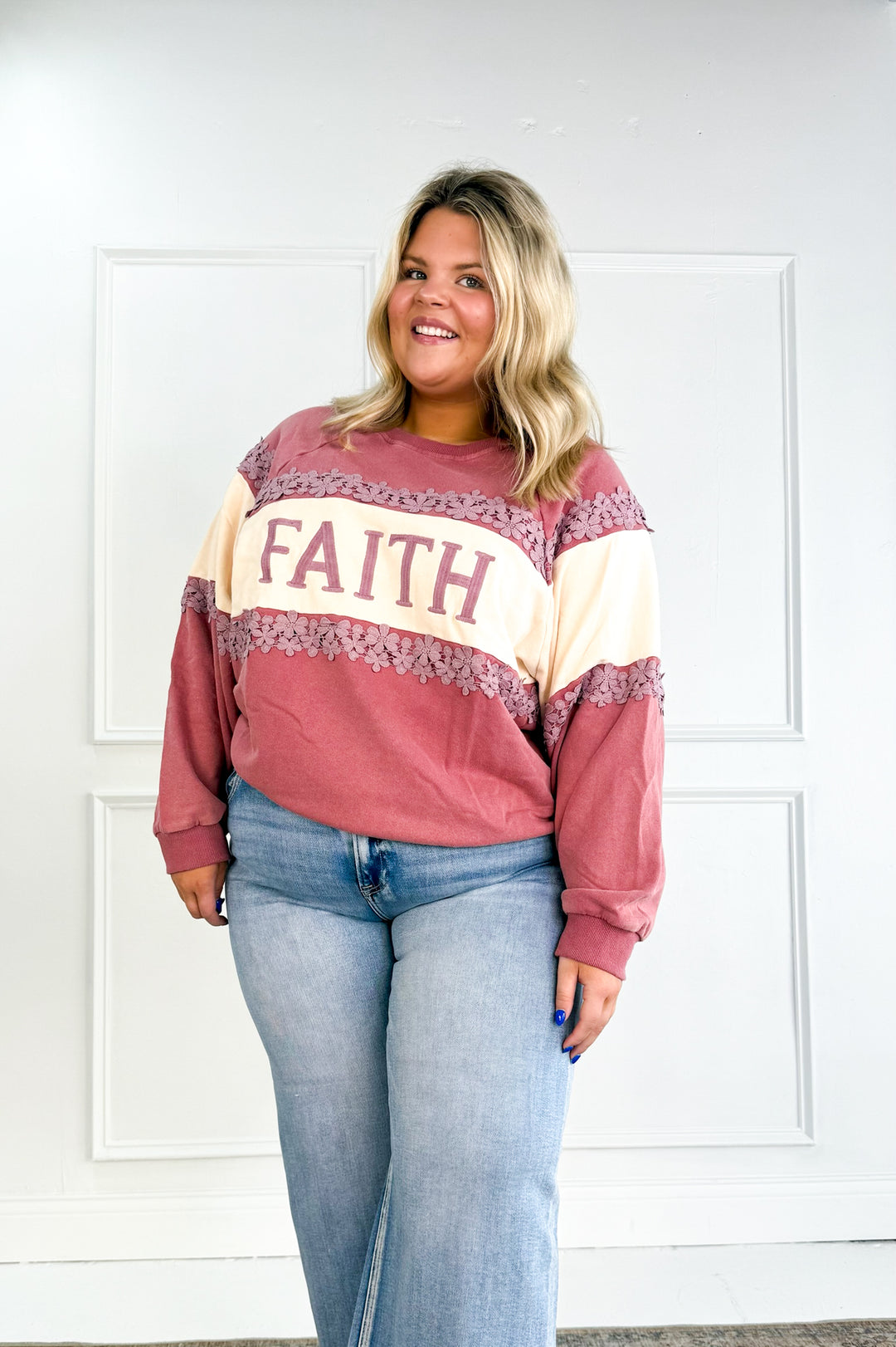 Curvy Faith Appliqué Sweatshirt
