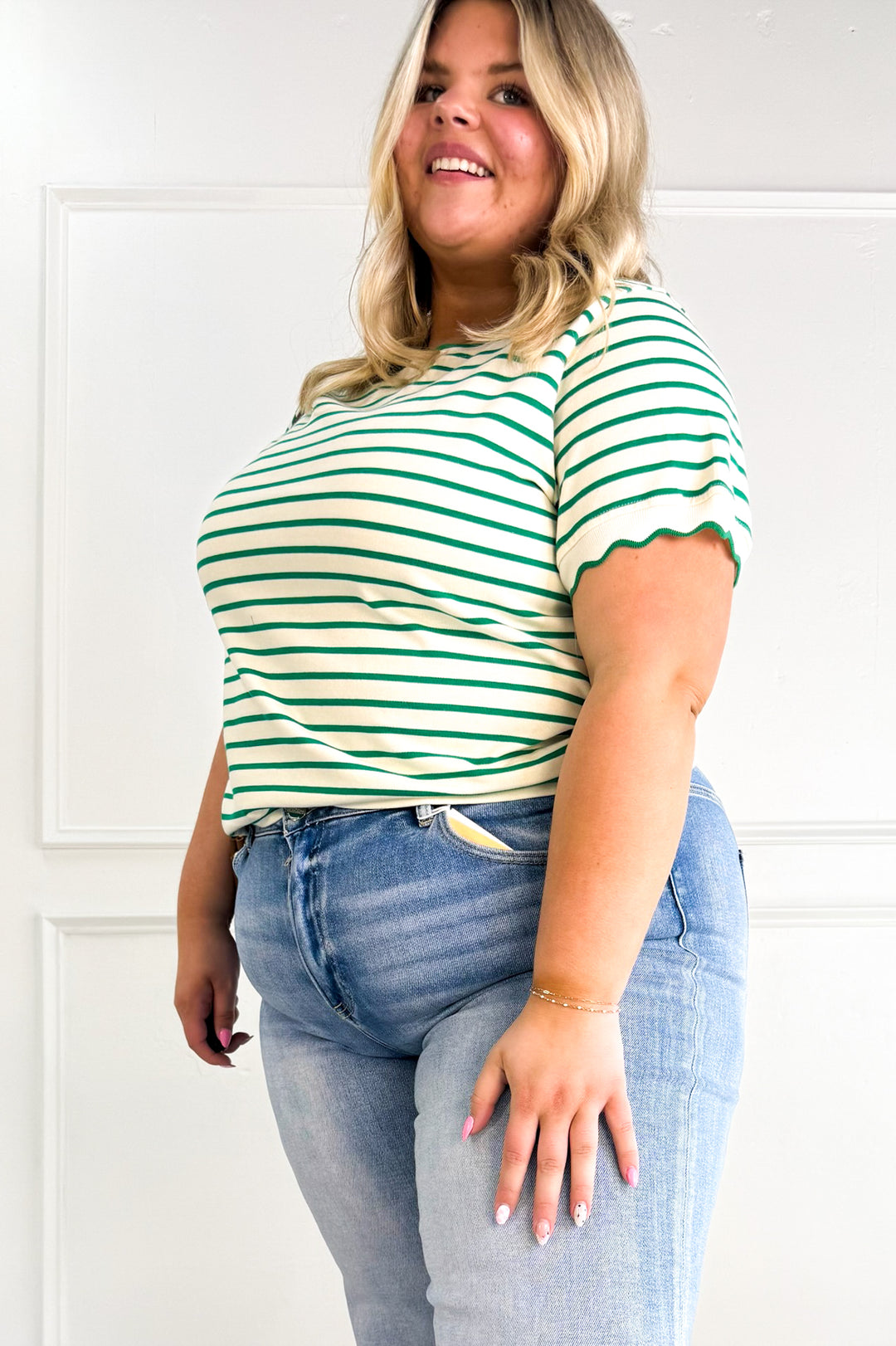Curvy Scallop Stripe Tee