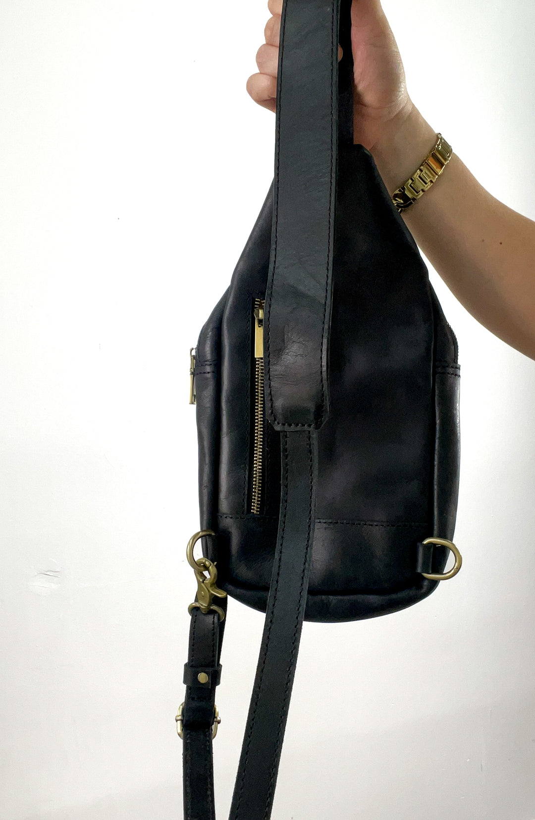 Zelaki Leather Co. Addis Sling Bag