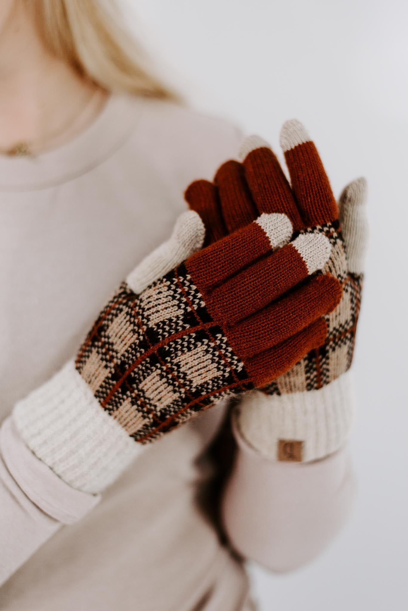 Plaid Knit Touch Screen Gloves