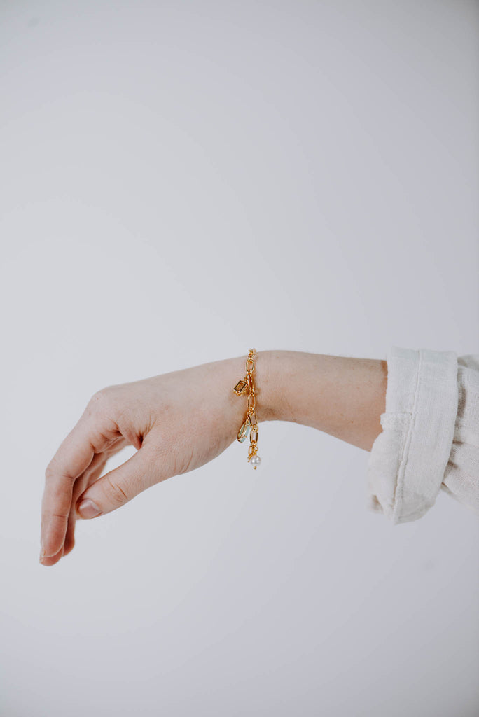 Mint Teardrop Pearl Charm Bracelet | 18K Gold Plated