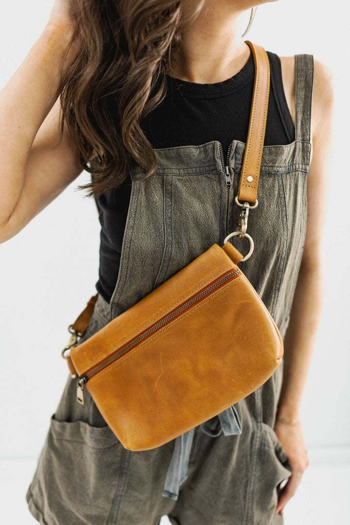 Zelaki Leather Co. Agow Belt Bag