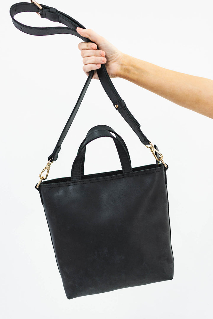 Zelaki Leather Co Gondar Leather Hand Bag in Black