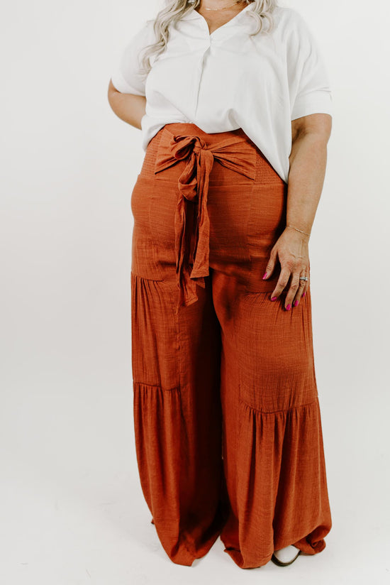 Load image into Gallery viewer, Bonnie Curvy Tie Front Pants
