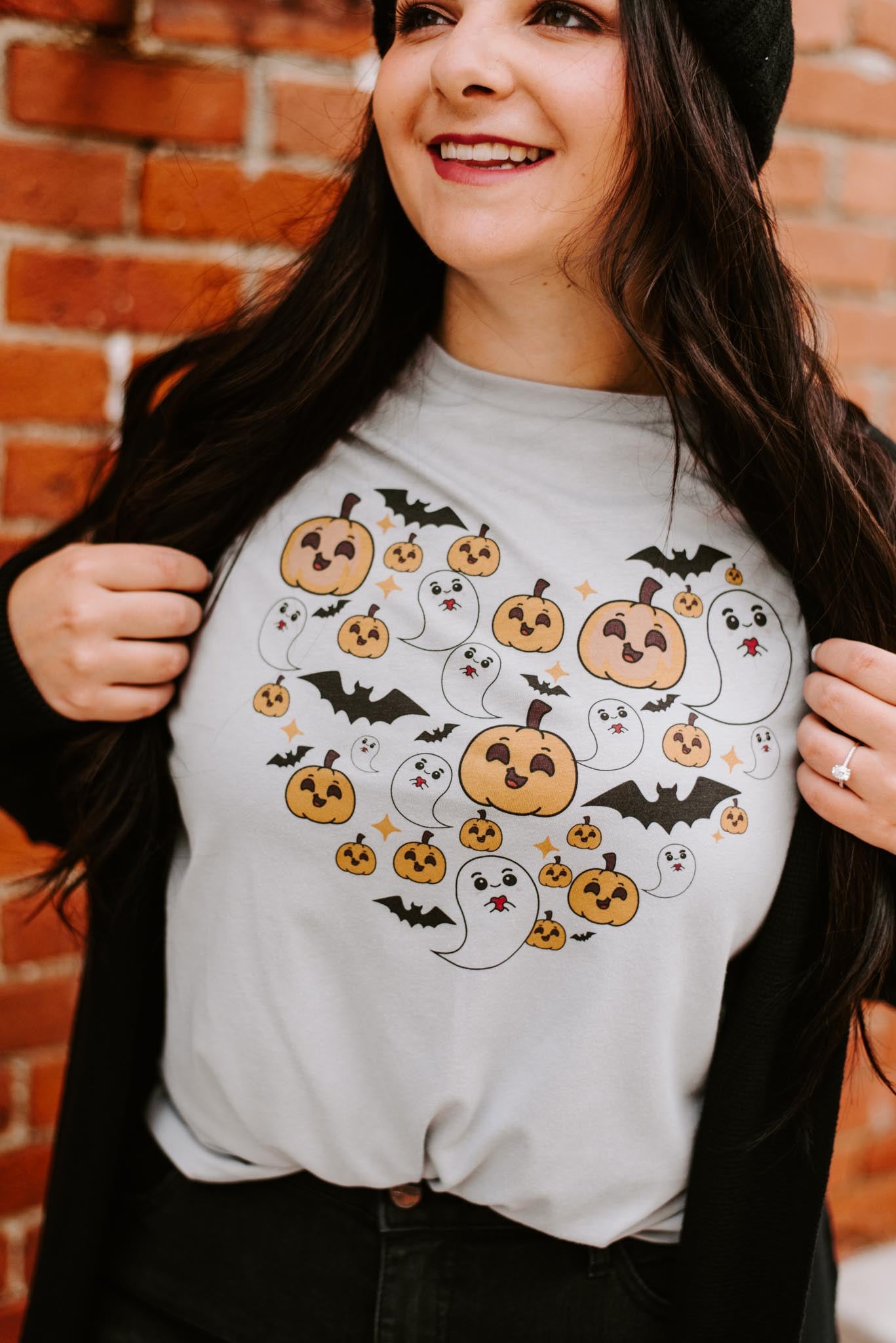 Load image into Gallery viewer, Pumpkin &amp;amp; Ghost Heart Graphic Tee
