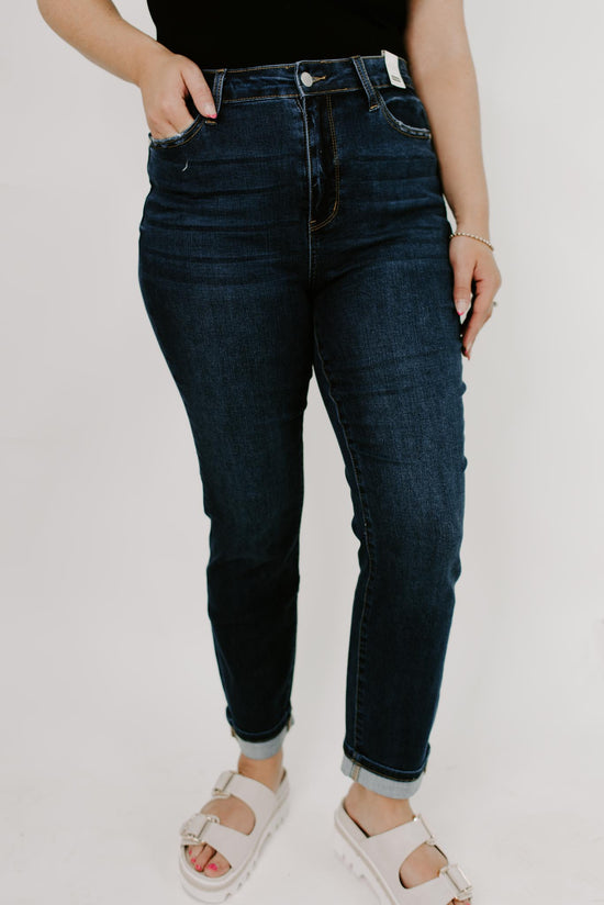 Load image into Gallery viewer, Karla Cool Denim Boyfriend Jeans | Judy Blue
