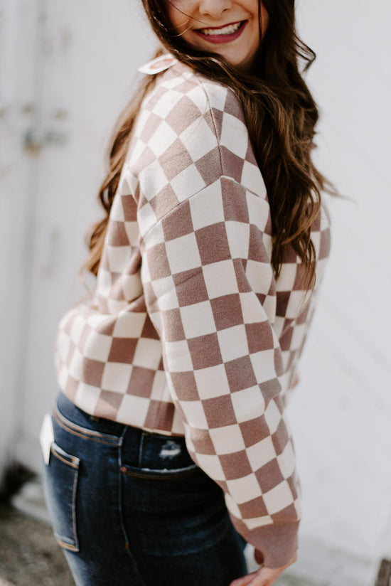 Load image into Gallery viewer, Jessie Checkered Sweater
