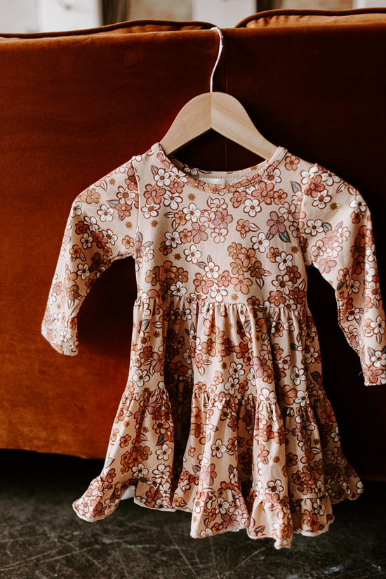Load image into Gallery viewer, Girl&amp;#39;s Vintage Floral Dress
