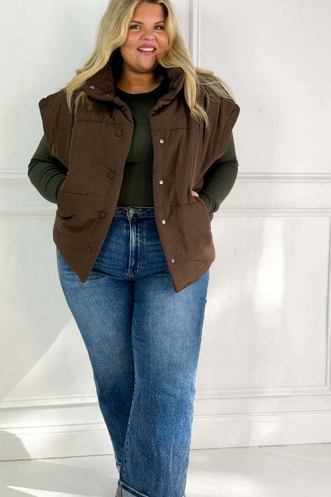 Oversize Snap Button Puffer Curvy Vest