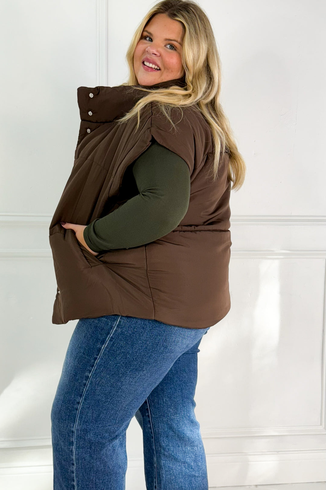 Oversize Snap Button Puffer Curvy Vest