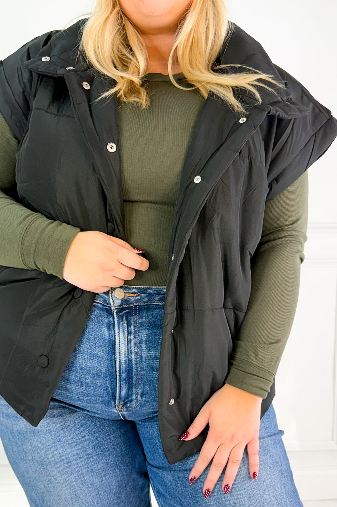 Oversize Snap Button Puffer Curvy Vest