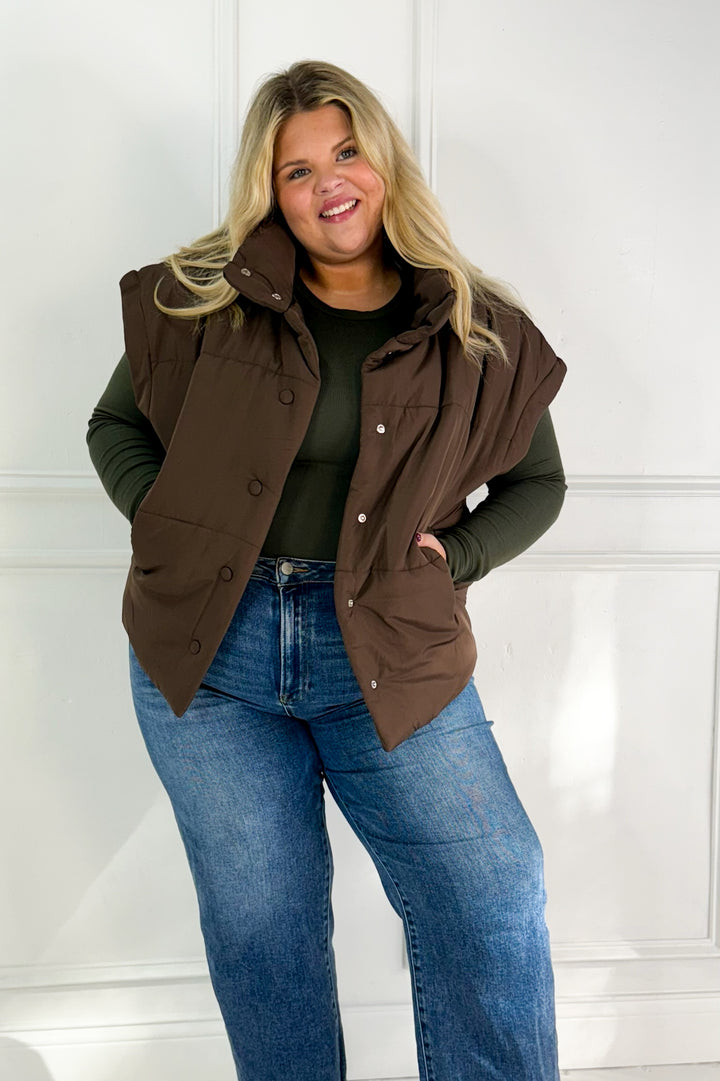 Oversize Snap Button Puffer Curvy Vest