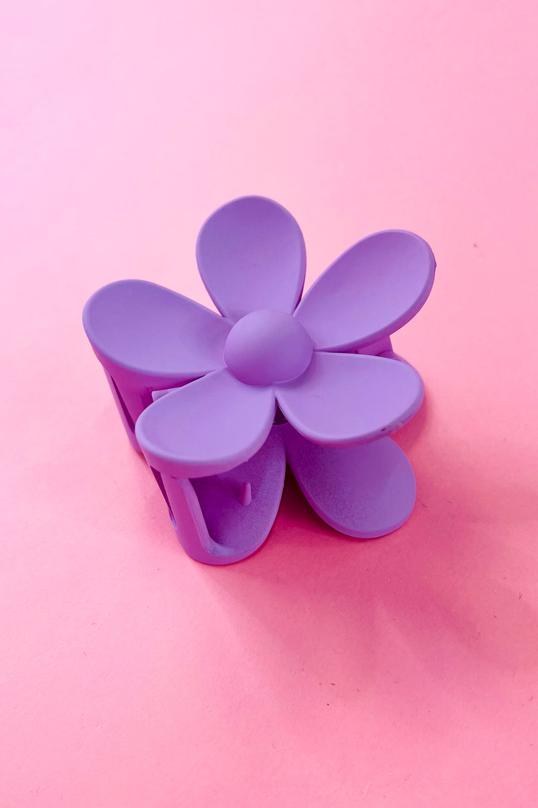 Pyxie Matte Flower Claw Clip