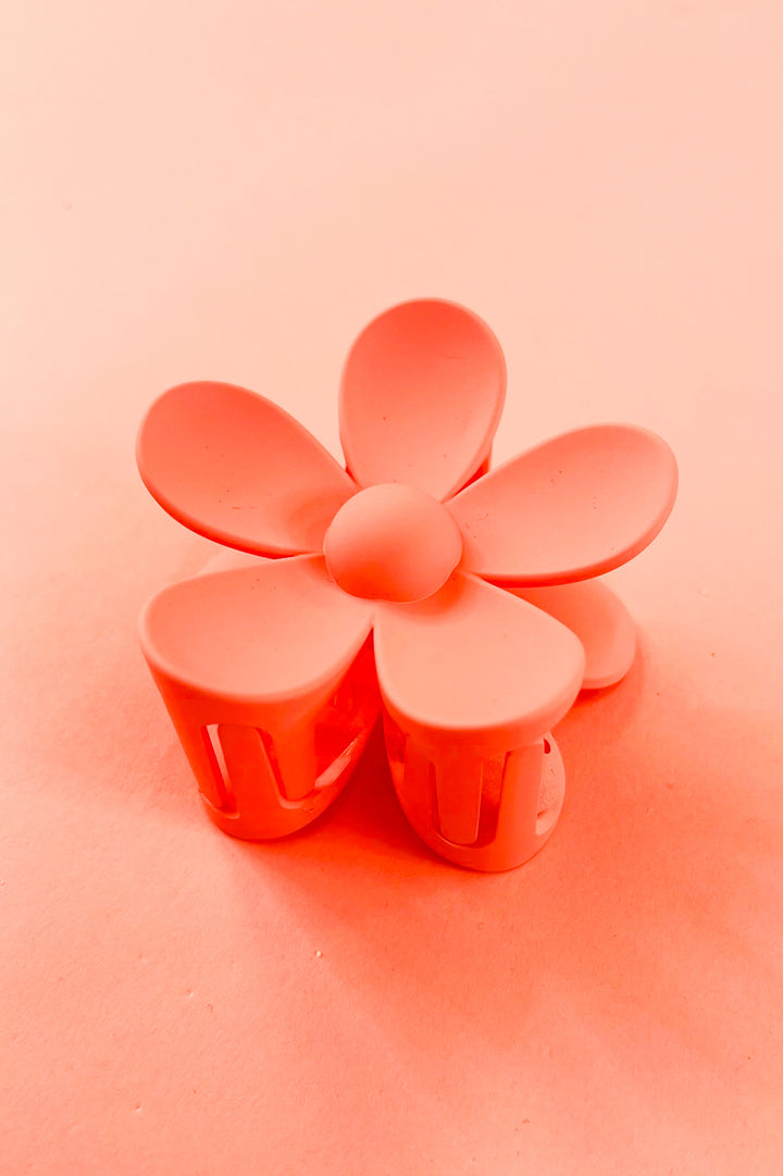 Pyxie Matte Flower Claw Clip