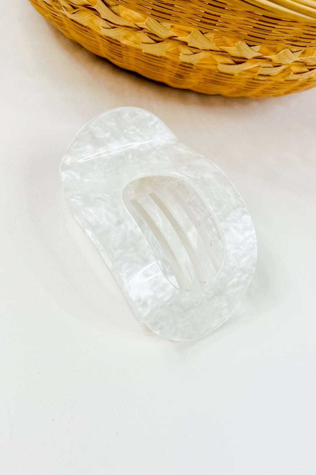 Jumbo Off White Oval Hair Claw Clip