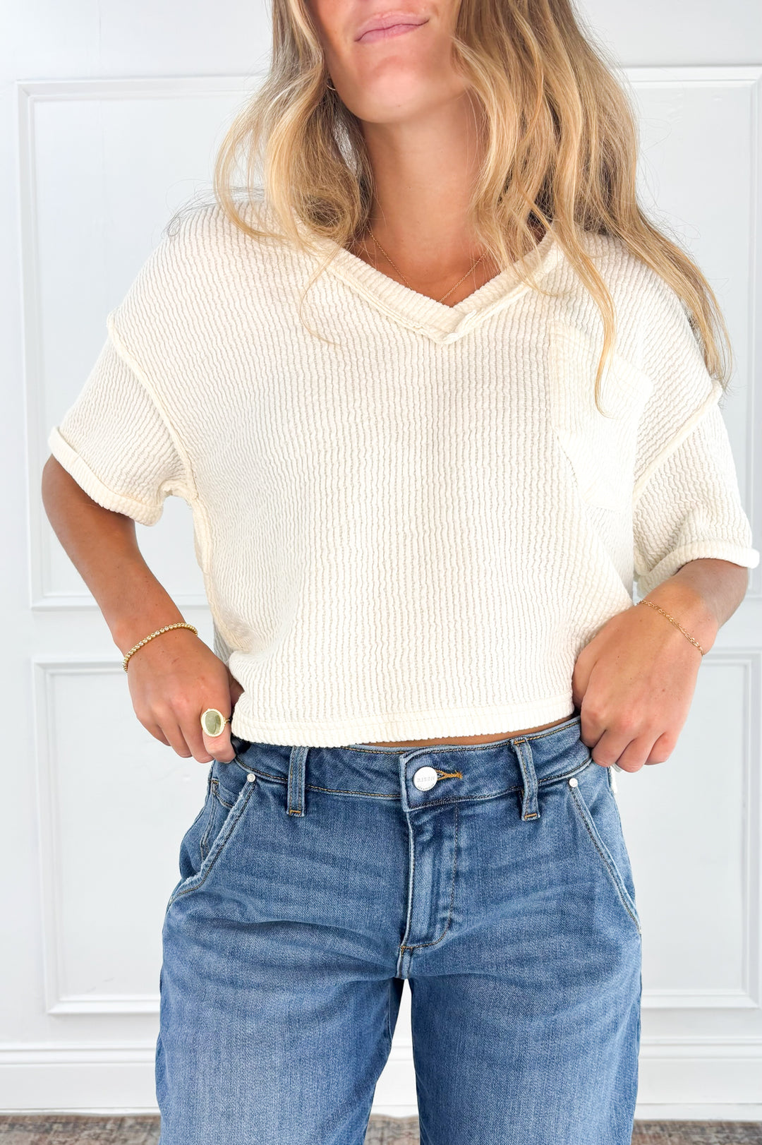 Slouchy Cropped Barrel Jeans with Cuffed Hem