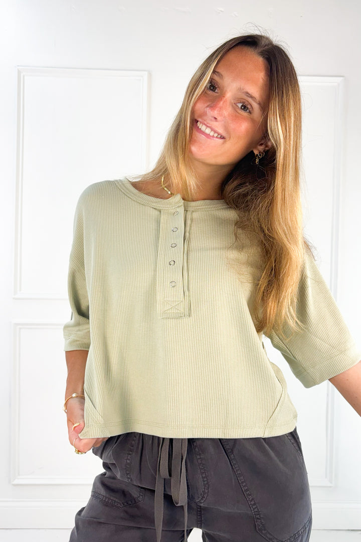 Exposed Seam Short Sleeve Boxy Henley Top