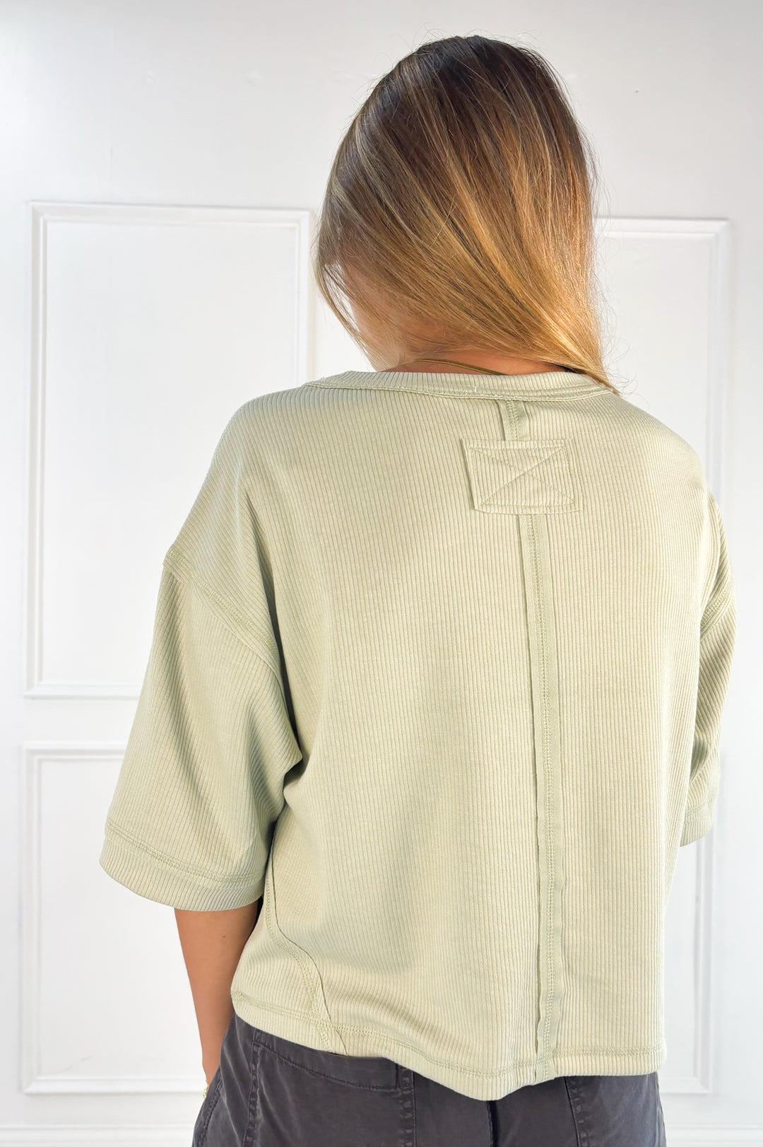 Exposed Seam Short Sleeve Boxy Henley Top