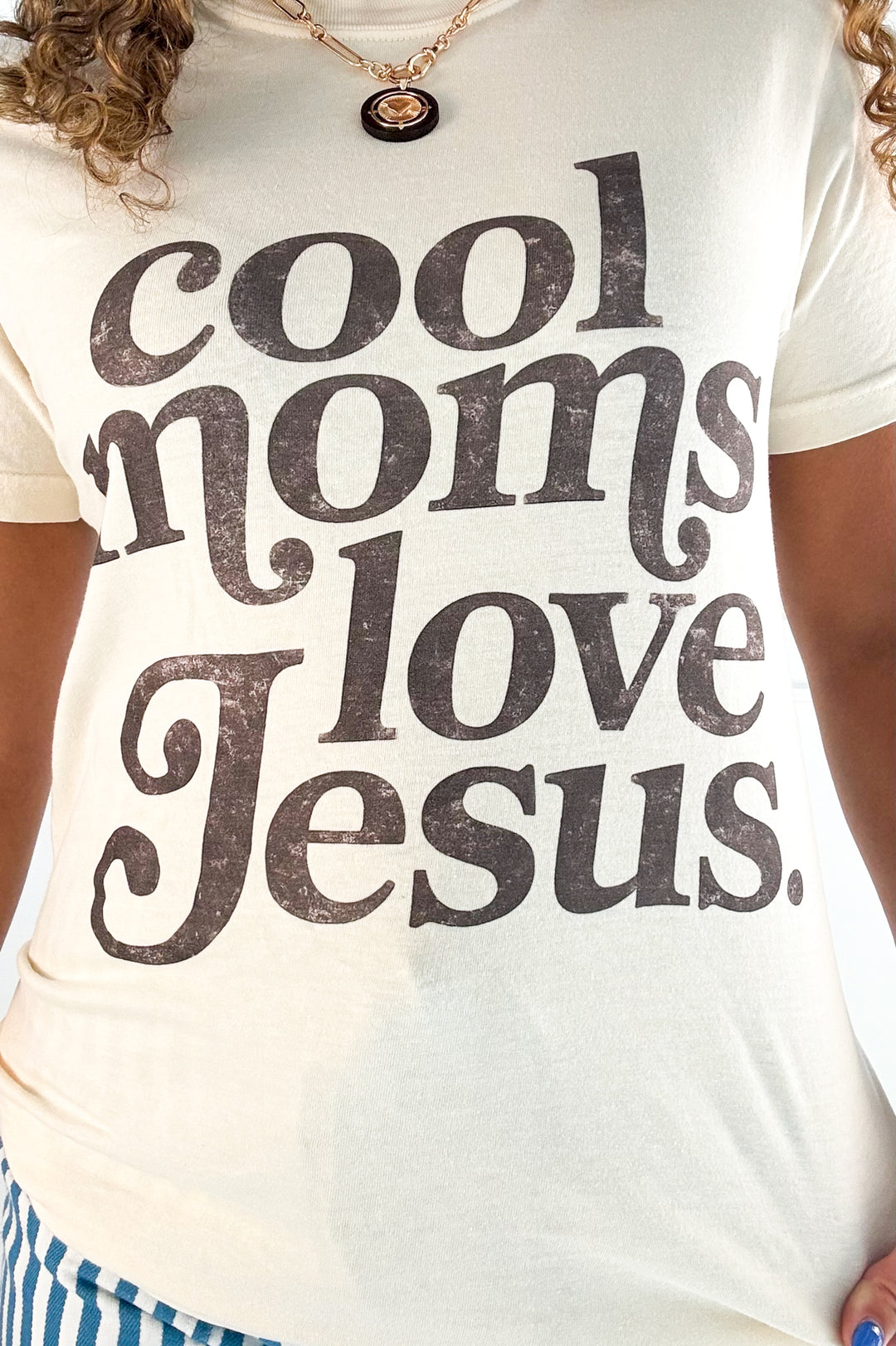 Cool Moms Love Jesus Graphic Tee
