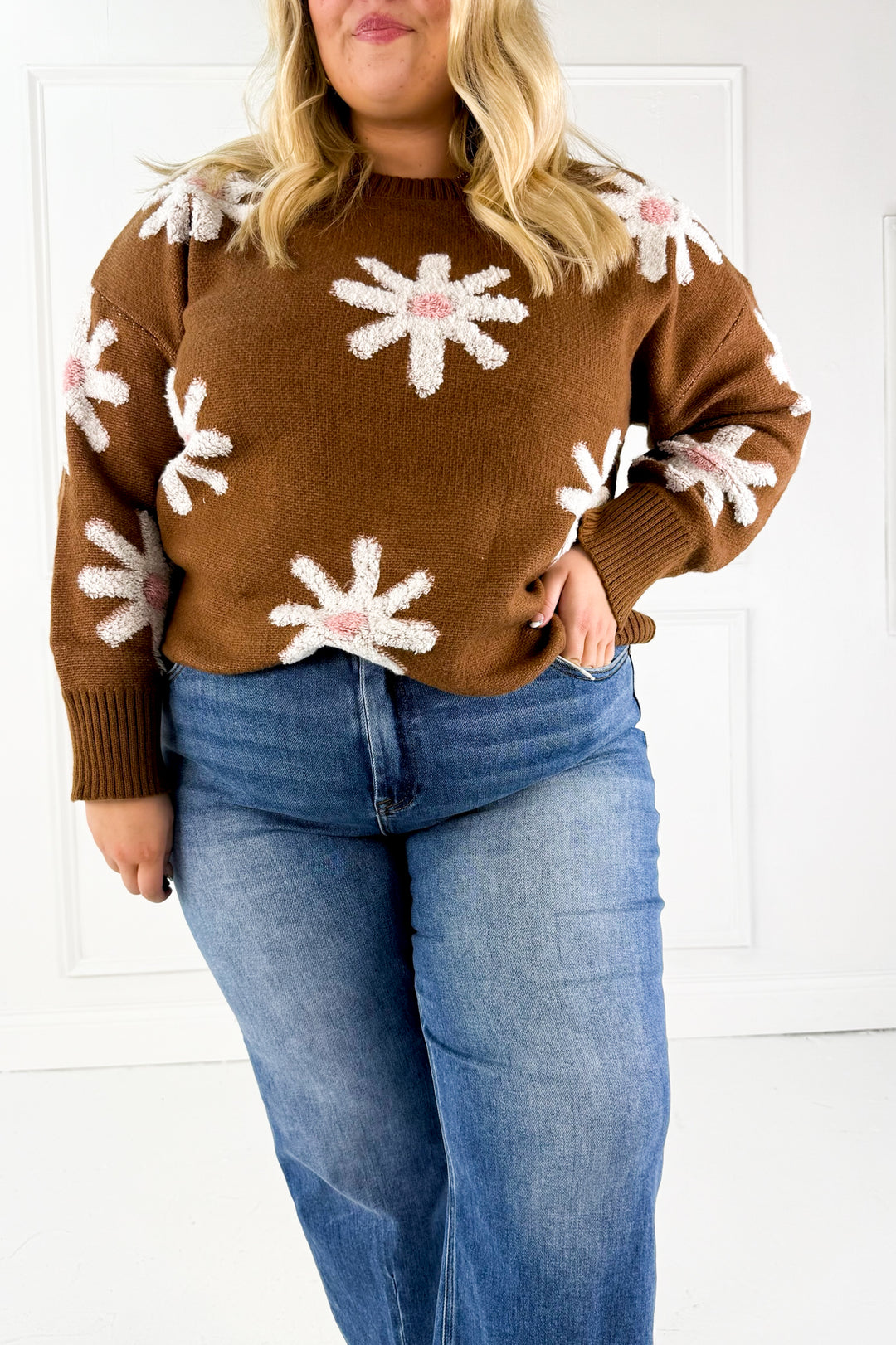 Daisy Detail Oversized Curvy Sweater