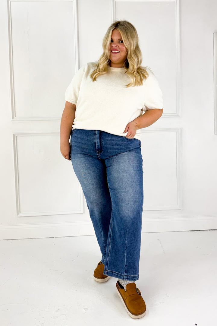 Ribbed Trim Knit Short Sleeve Curvy Top