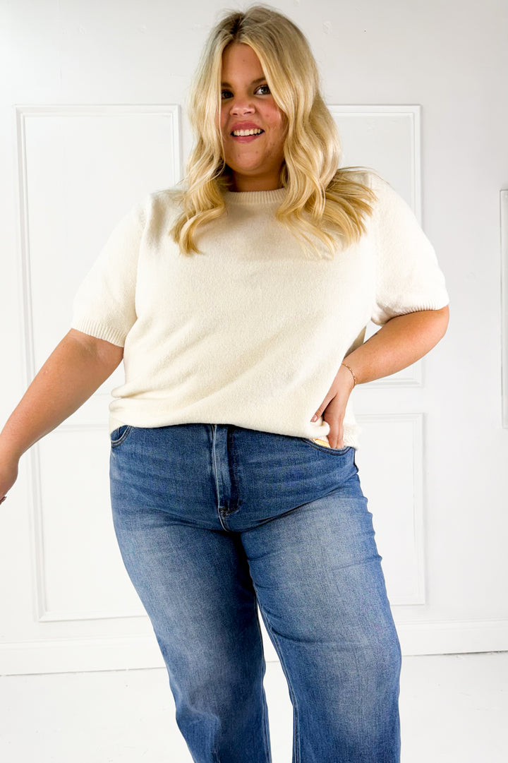 Ribbed Trim Knit Short Sleeve Curvy Top