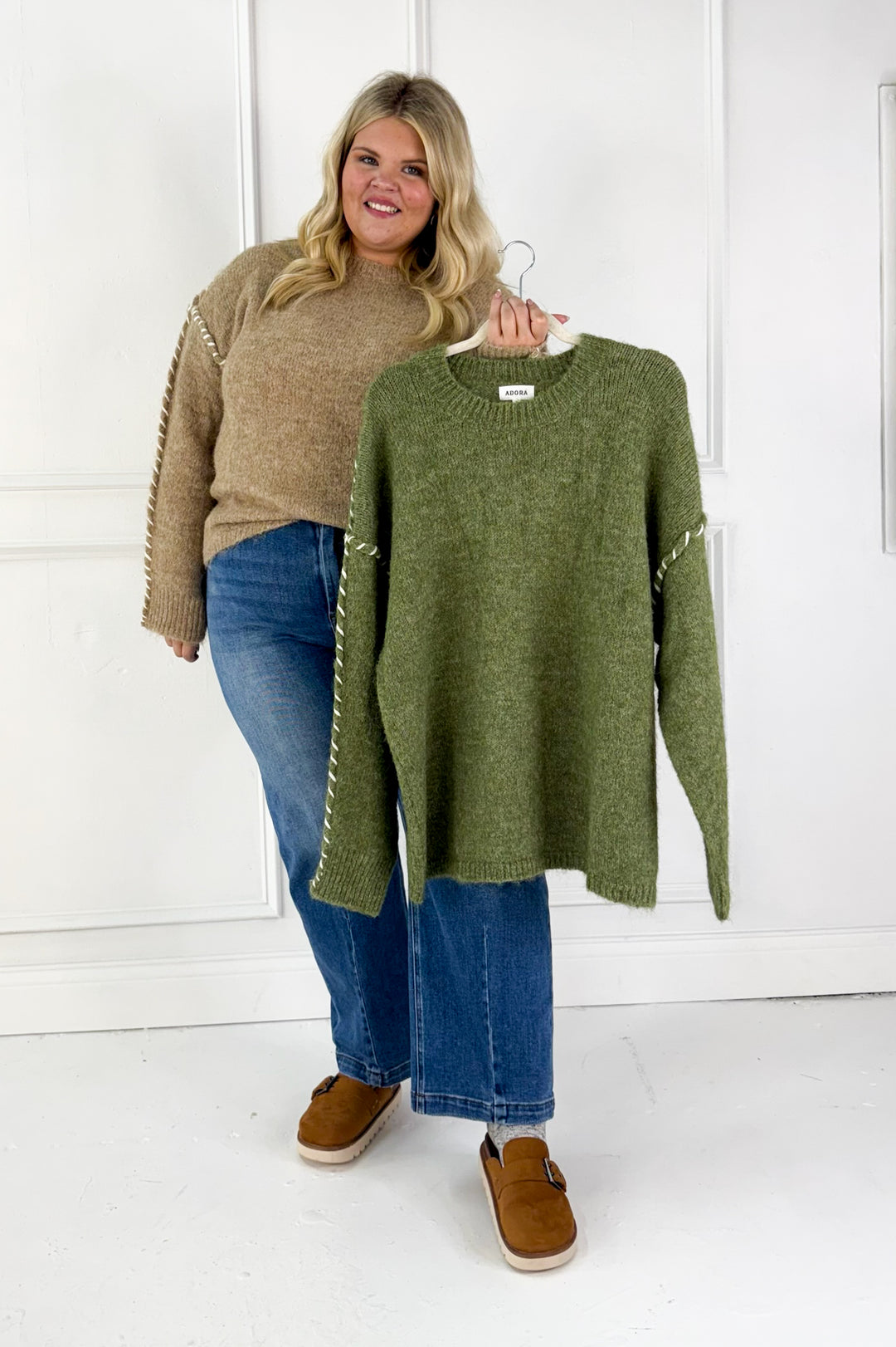 Stitch Detail Curvy Wool Knit Sweater