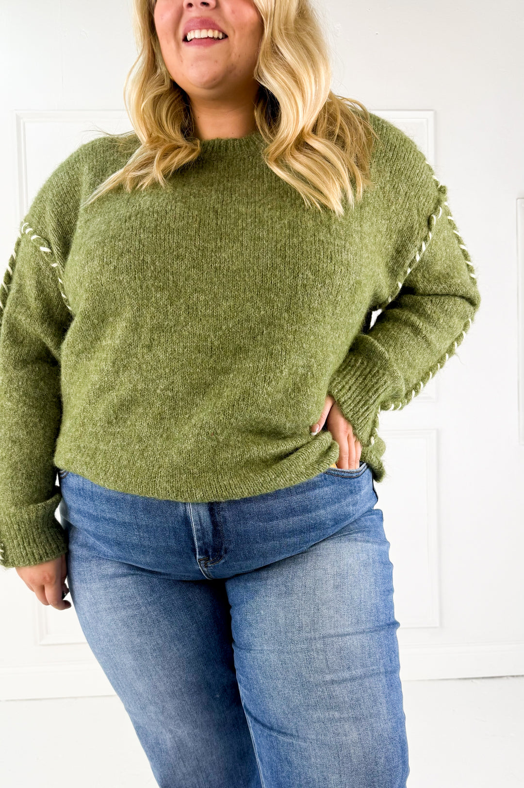 Stitch Detail Curvy Wool Knit Sweater