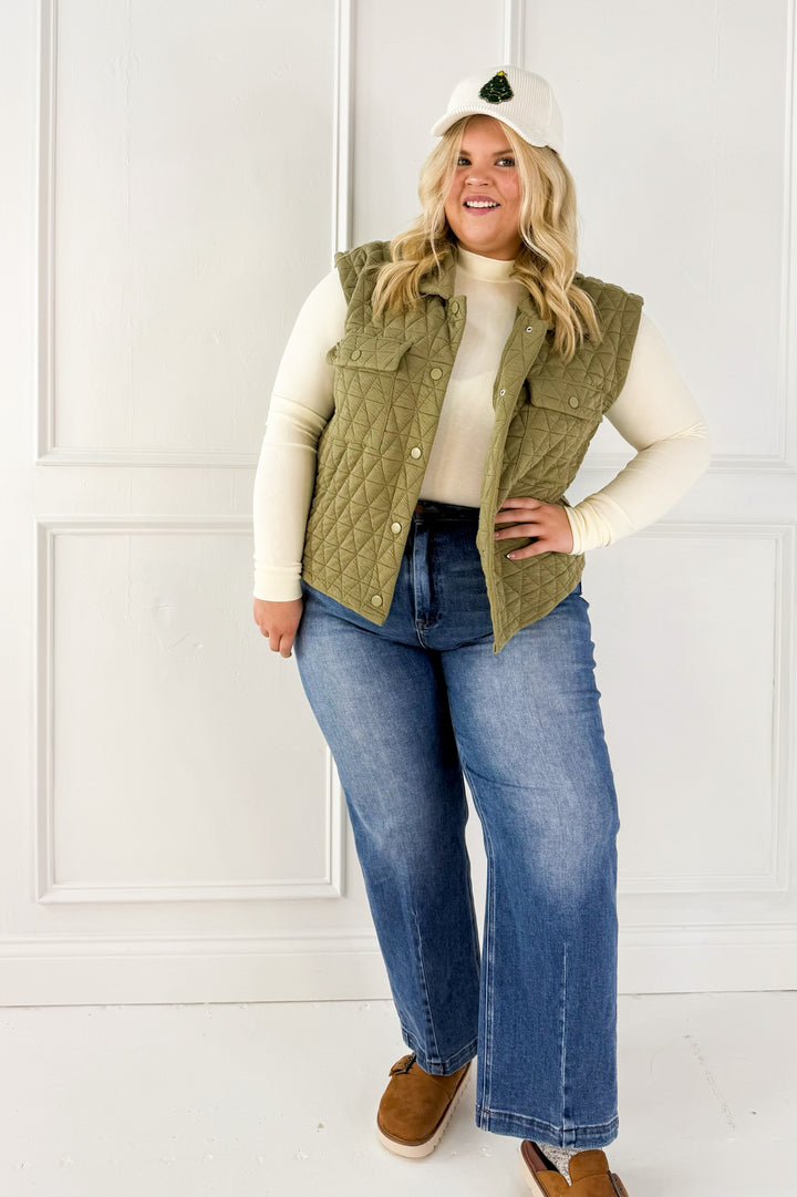 Quilted Snap Button Curvy Vest