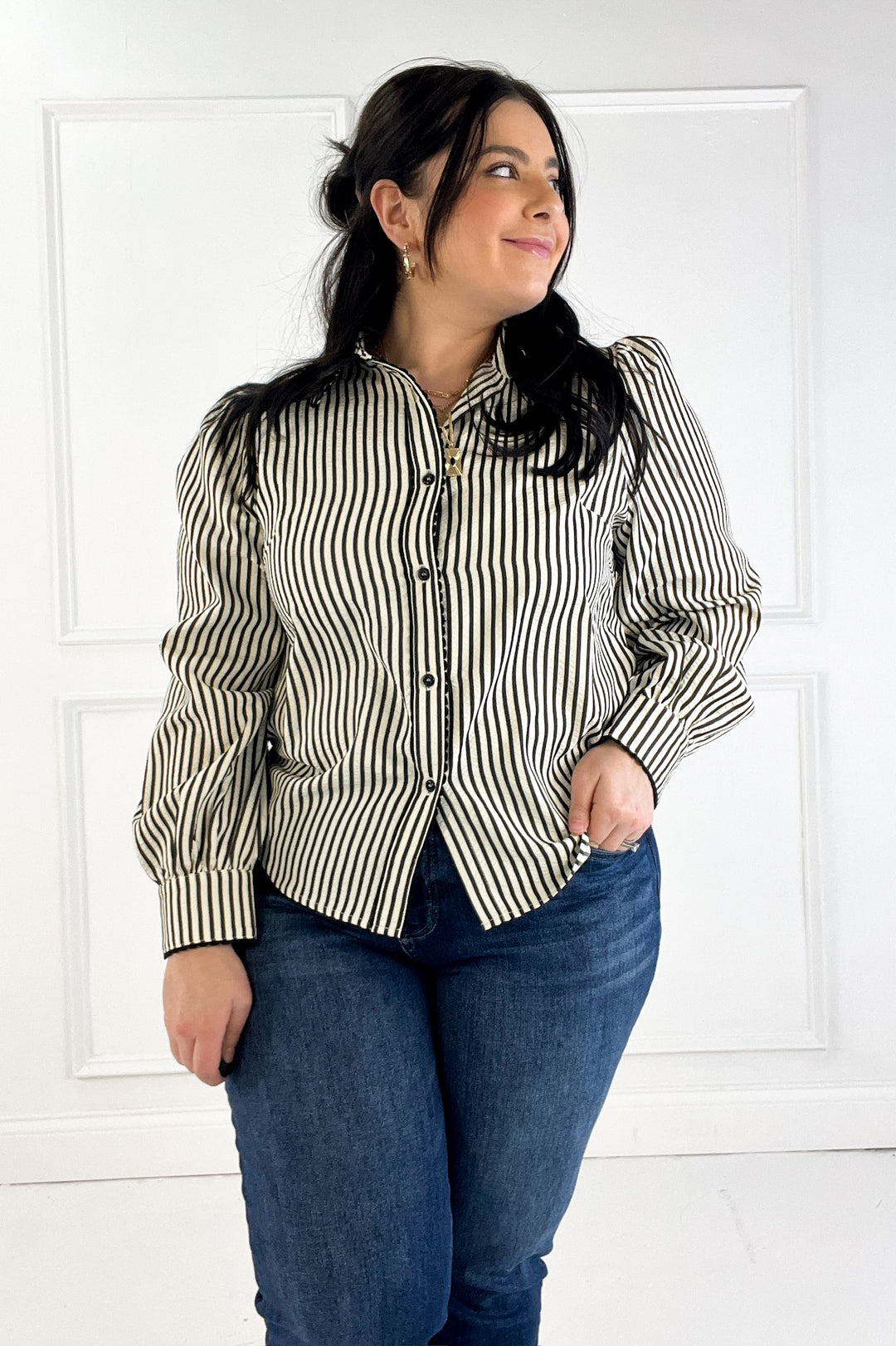 Stripe Scallop Trim Detail Puff Sleeve Blouse