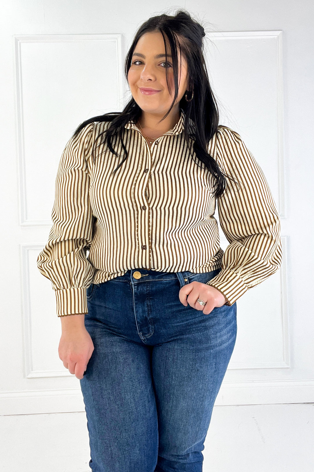 Stripe Scallop Trim Detail Puff Sleeve Blouse