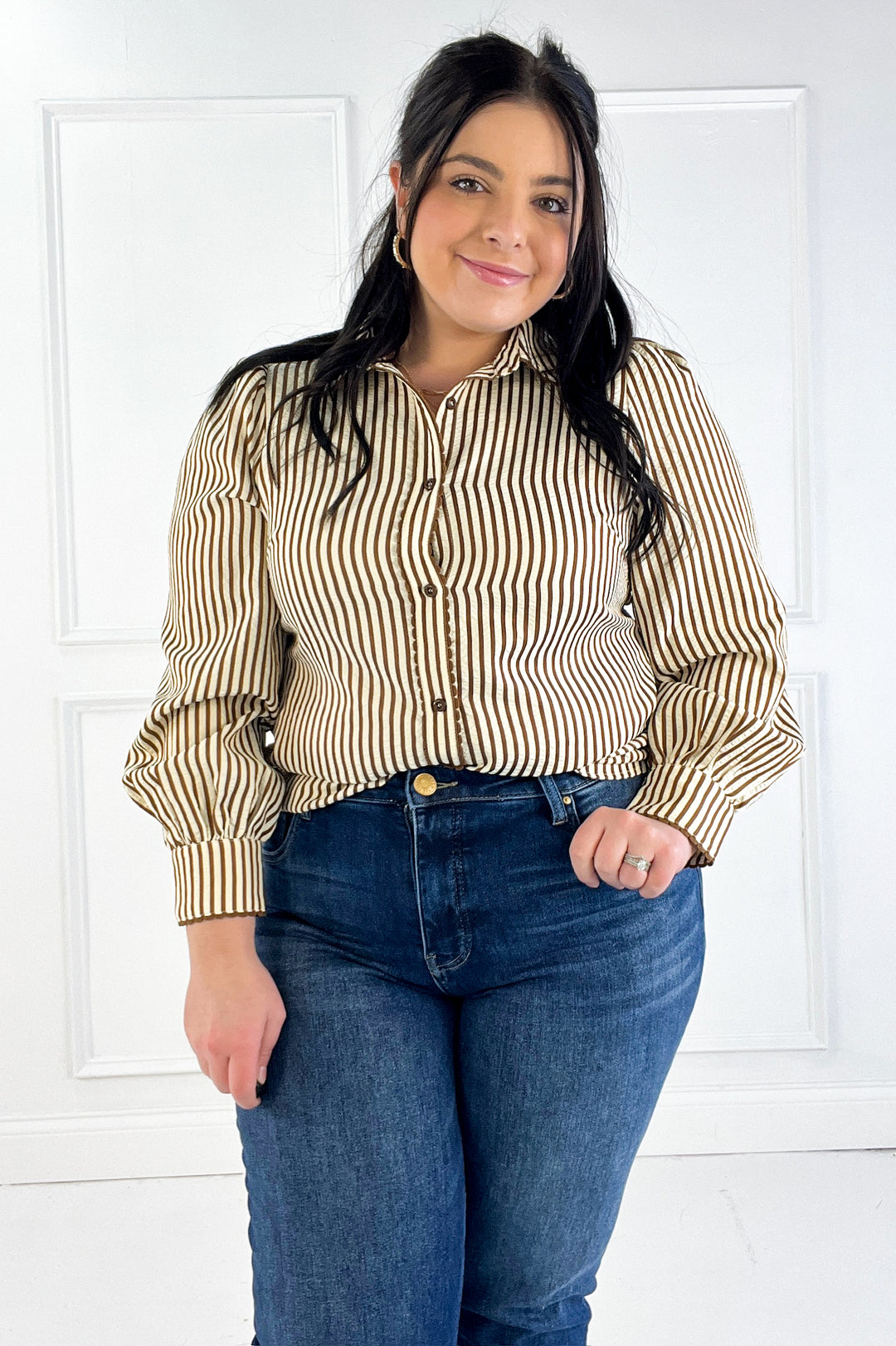 Stripe Scallop Trim Detail Puff Sleeve Blouse