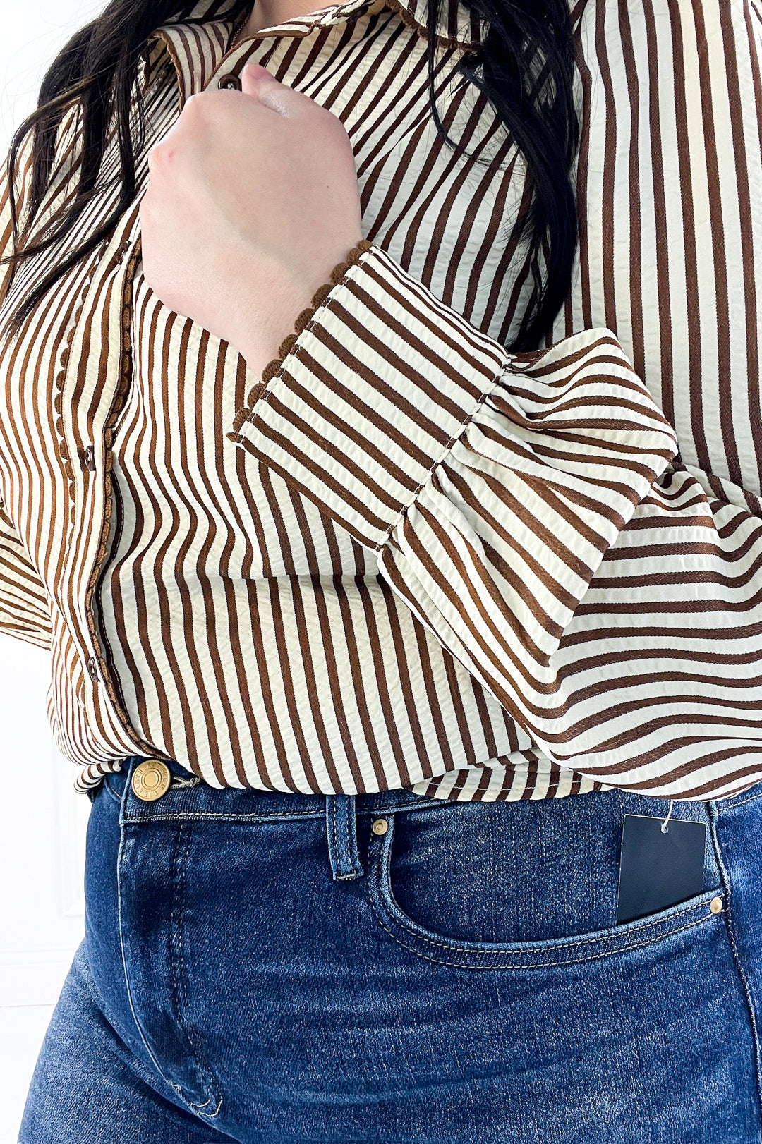 Stripe Scallop Trim Detail Puff Sleeve Blouse