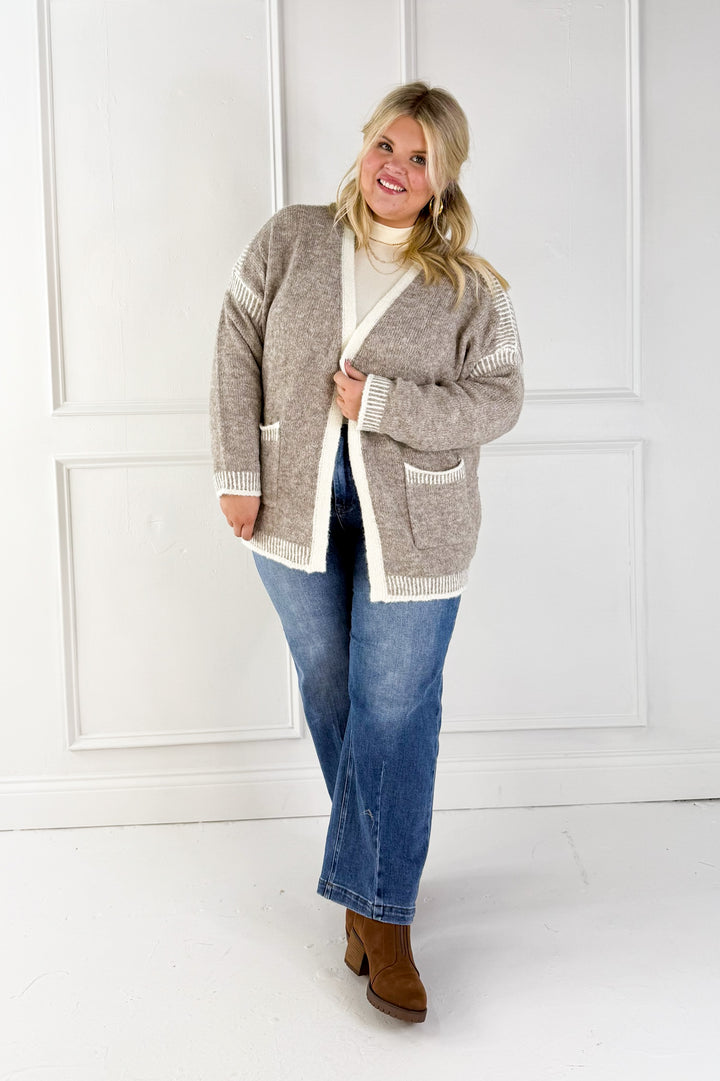 Contrast Stitch Wool Curvy Cardigan