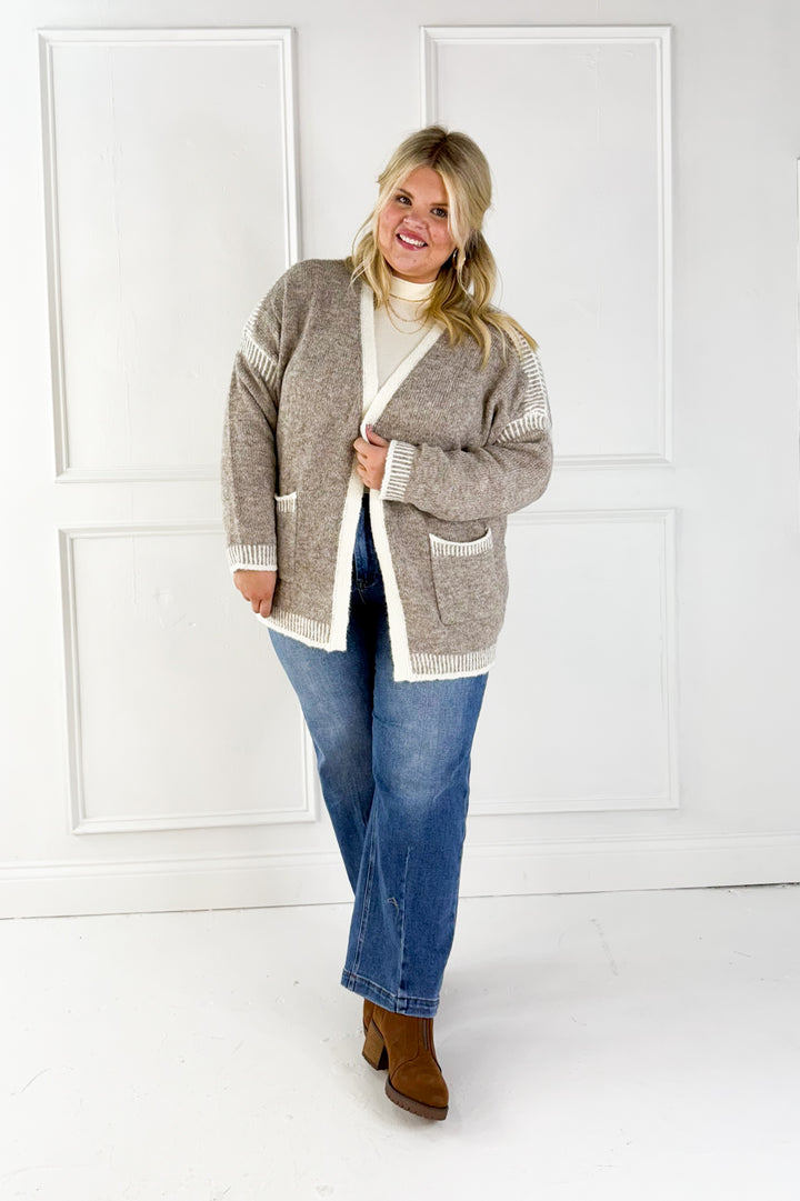 Contrast Stitch Wool Curvy Cardigan