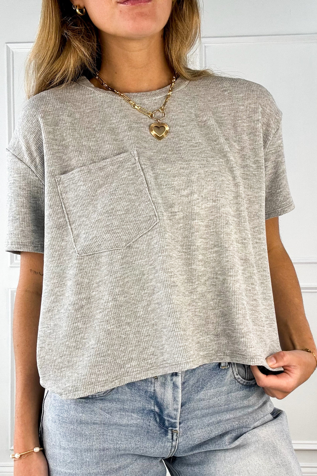 Round Neck Short Sleeve Pocket Tee