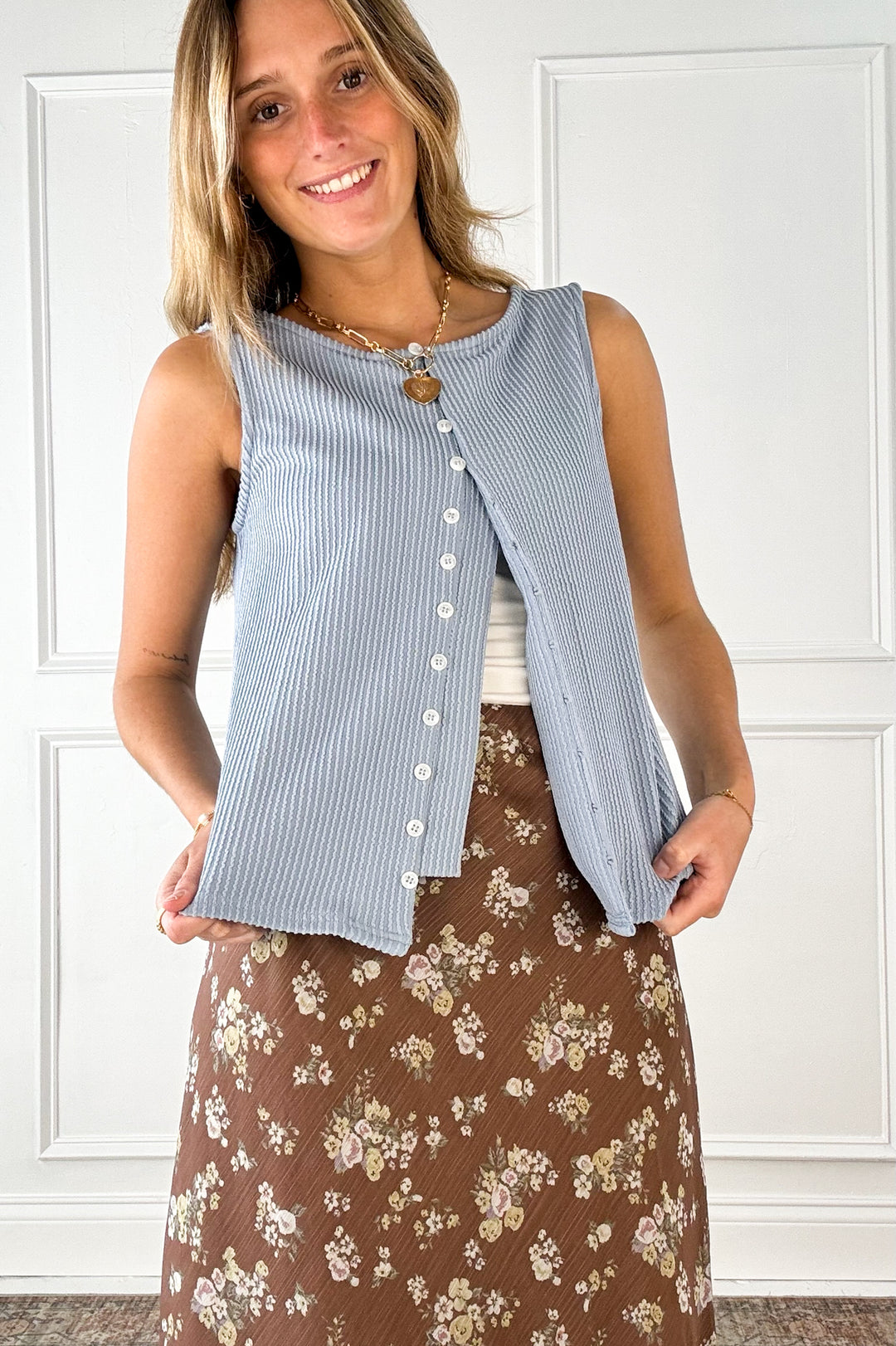 Split Texture Button Front Tank