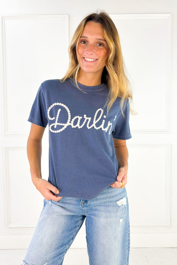 Darlin’ Pearl Graphic Tee