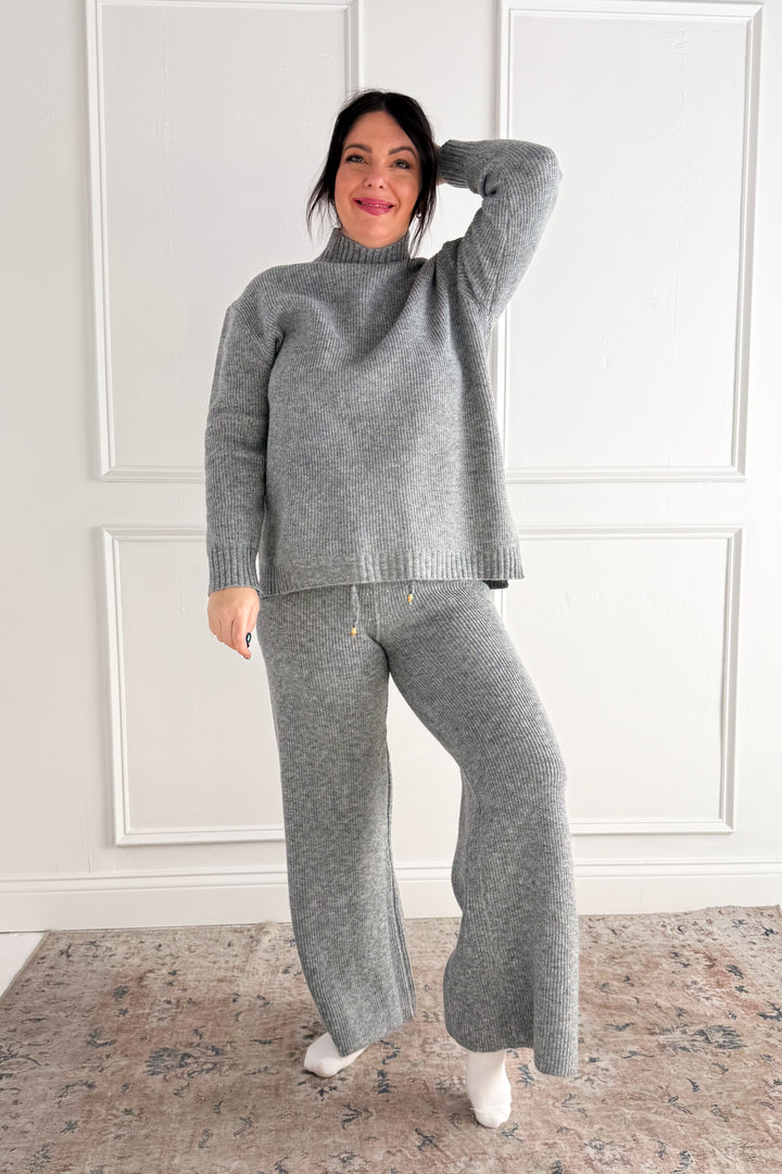 Ribbed Mock Neck Sweater