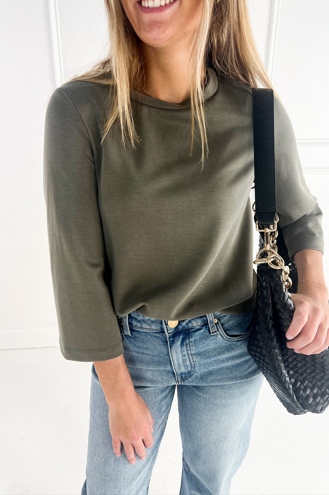 Round Neck 3/4 Sleeve Top