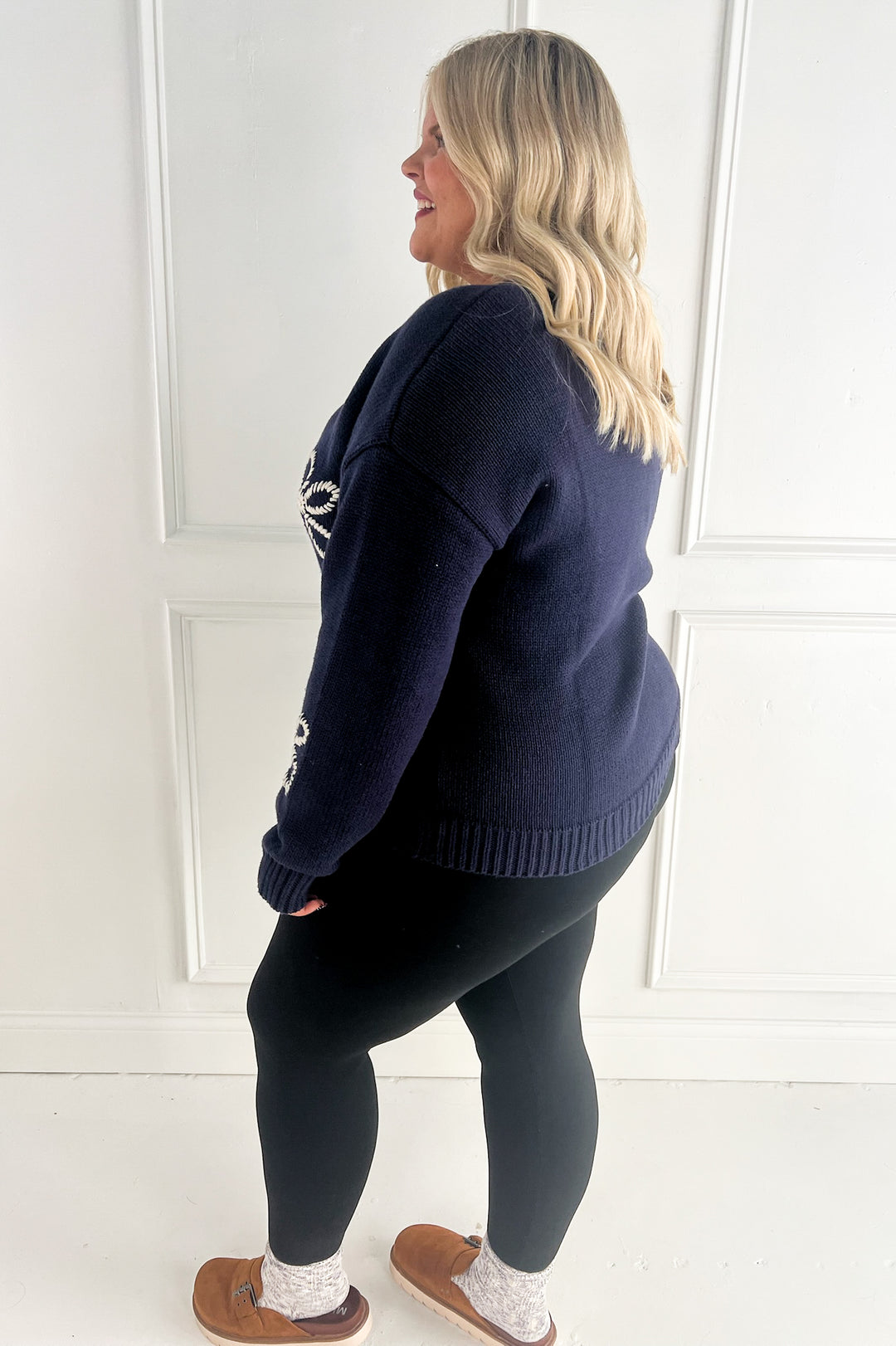 Flower Stitch Embroidered Curvy Sweater