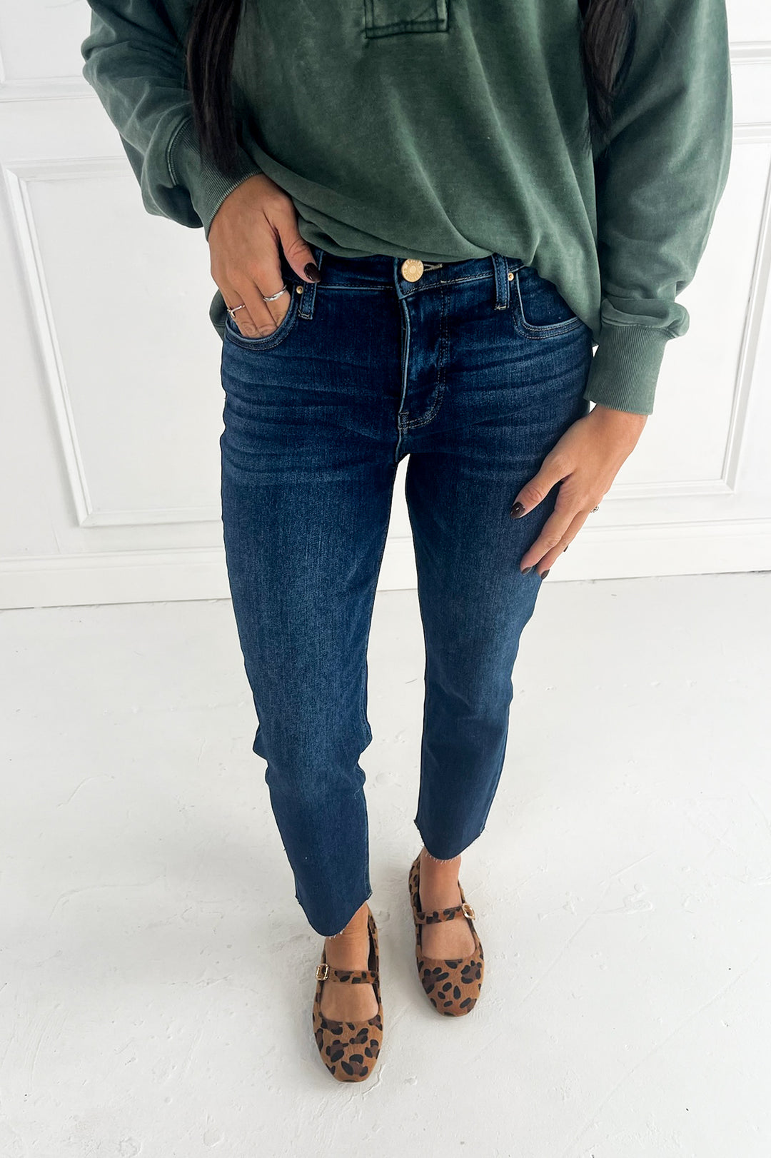 Rachael Fab Ab Raw Hem Mom Jeans | Kut from the Kloth